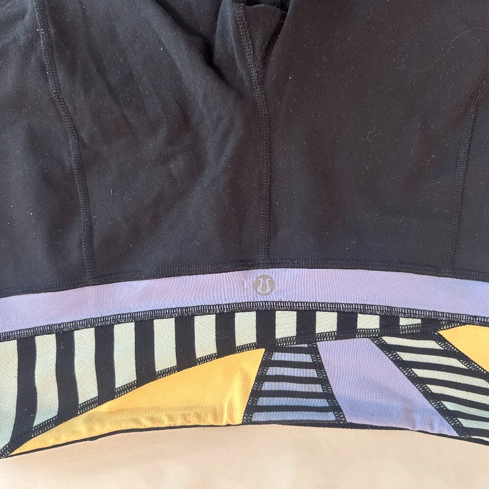 The Original Lululemon Groove Pant, black, reversible, geometric pattern size 8